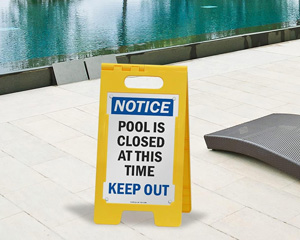 Portable pool sign