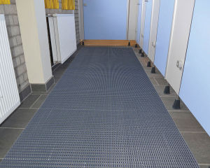 Notrax Safety Grid Pool Mat for Locker rooms